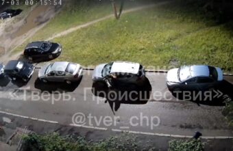 В Тверской области неосторожные угонщики попали на камеры видеонаблюдения В Тверской области неосторожные угонщики попали на камеры видеонаблюдения