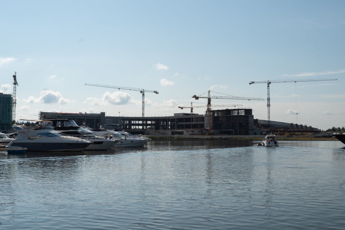 Газ, транспорт, туризм: ТОП-5 фактов из отчетов губернатора перед Законодательным собранием