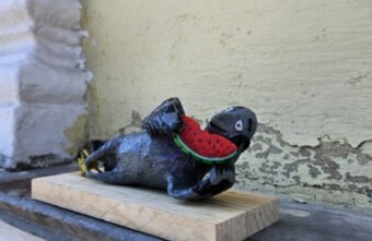 Катя ХБ подарила Твери еще одного голубя Катя ХБ подарила Твери еще одного голубя