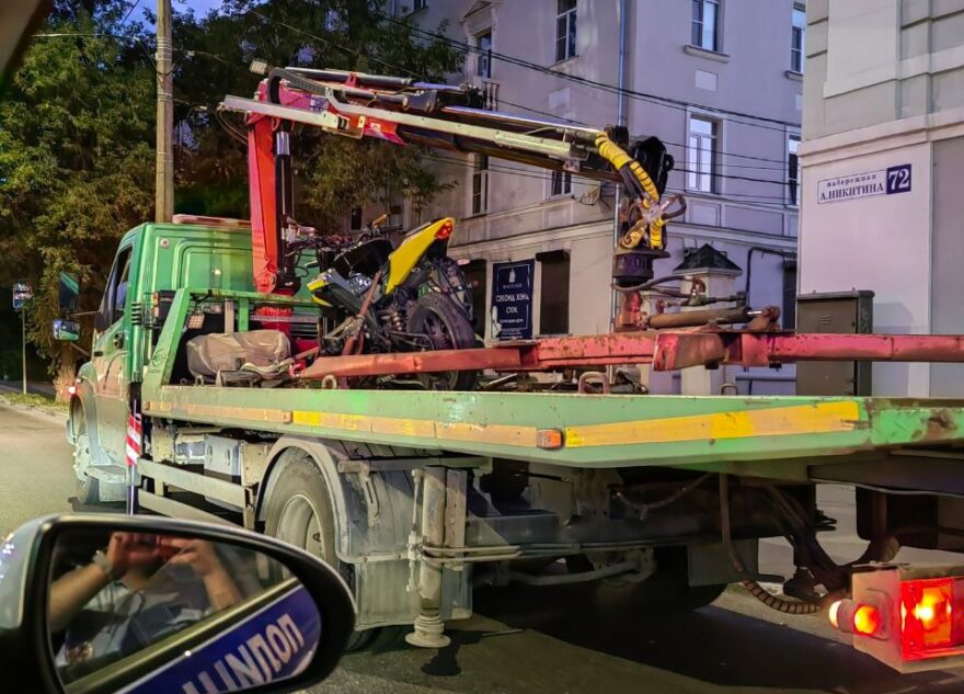 Тверские инспекторы поймали на дороге 10 водителей без прав Тверские инспекторы поймали на дороге 10 водителей без прав