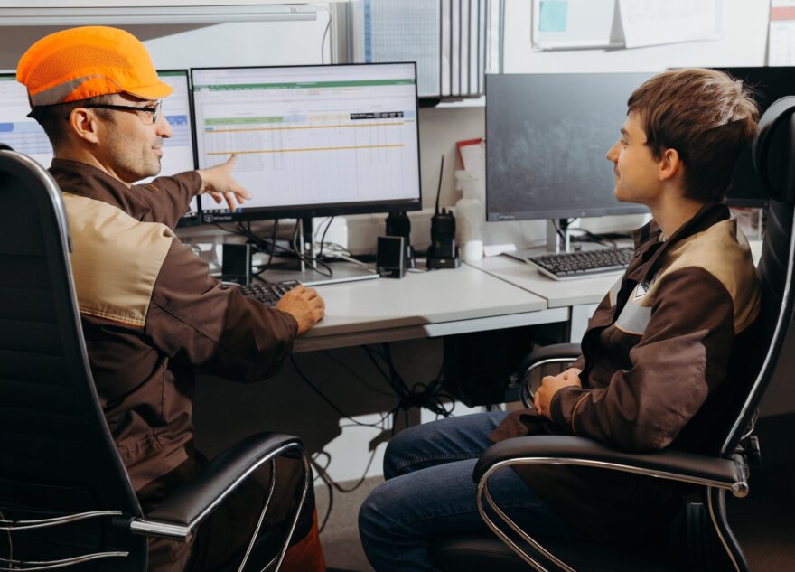 Школьники Тверской области получают первый опыт работы на кофеобжарочном производстве Школьники Тверской области получают первый опыт работы на кофеобжарочном производстве