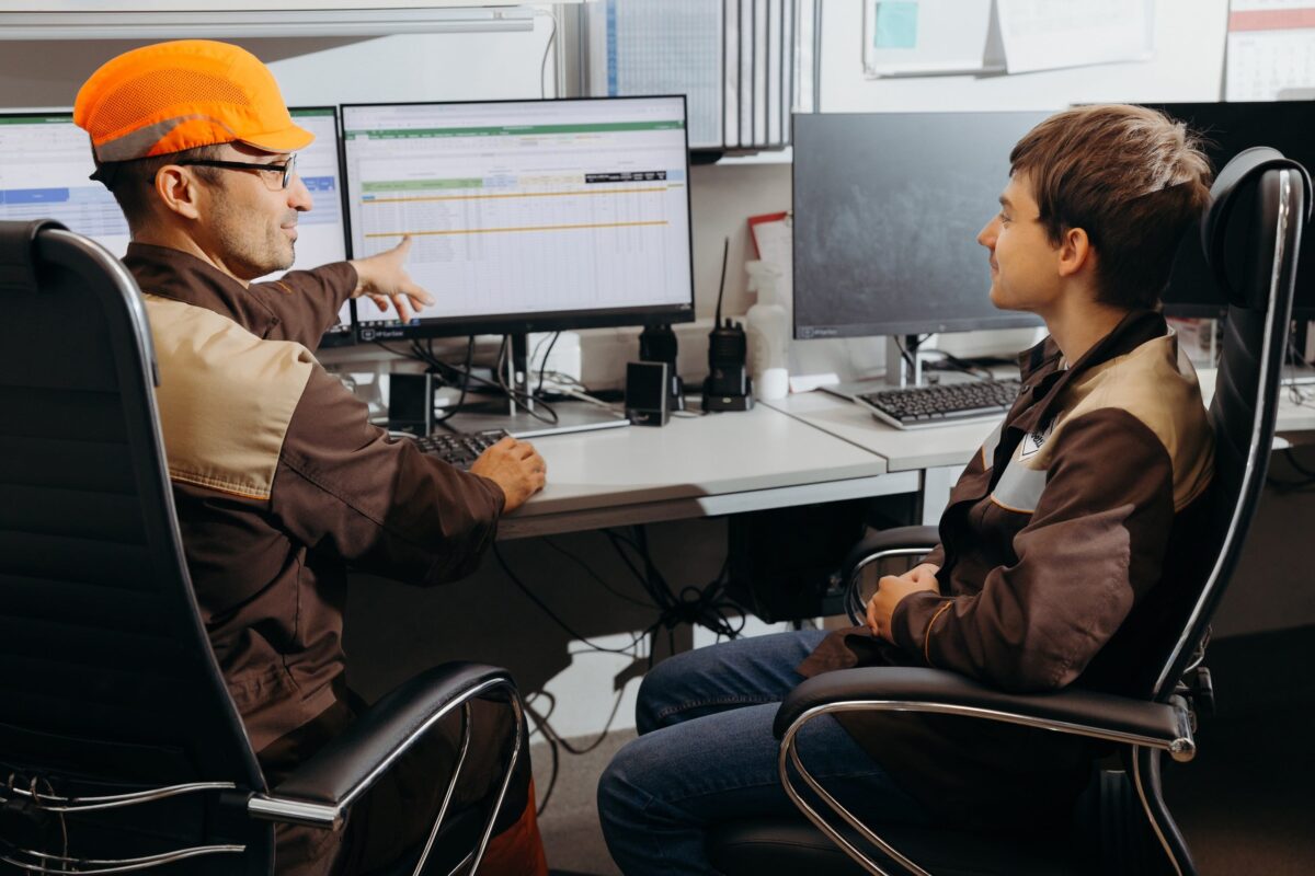 Школьники Тверской области получают первый опыт работы на кофеобжарочном производстве