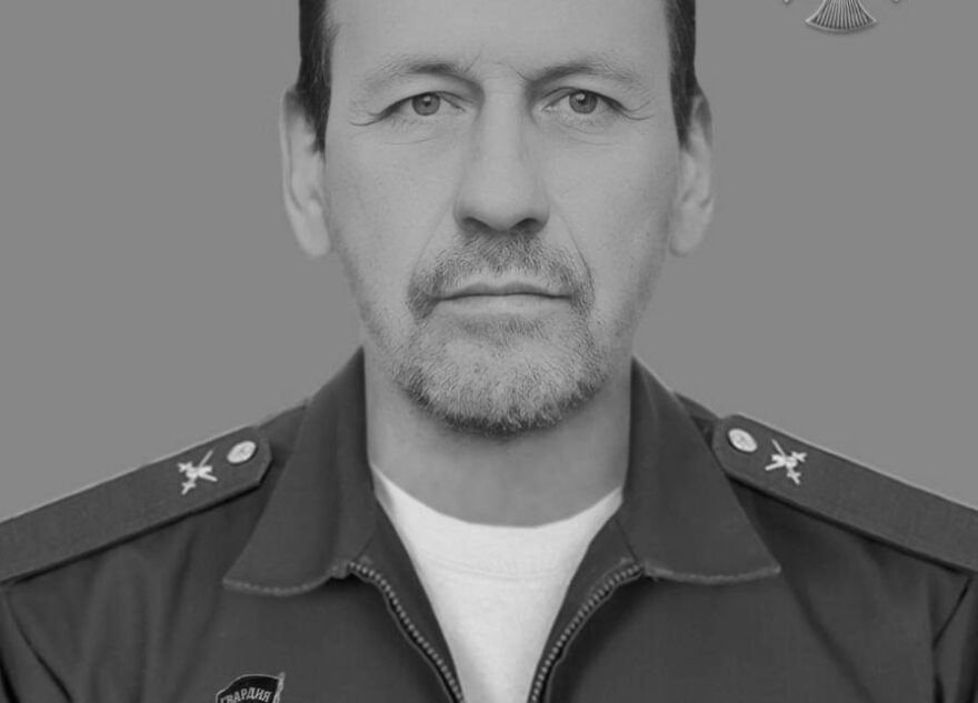 В Саратовской области проводили в последний путь военного из Тверской области В Саратовской области проводили в последний путь военного из Тверской области