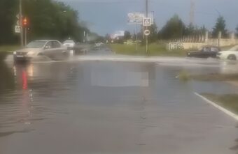 Из-за страшных ливней город в Тверской области сильно затопило Из-за страшных ливней город в Тверской области сильно затопило