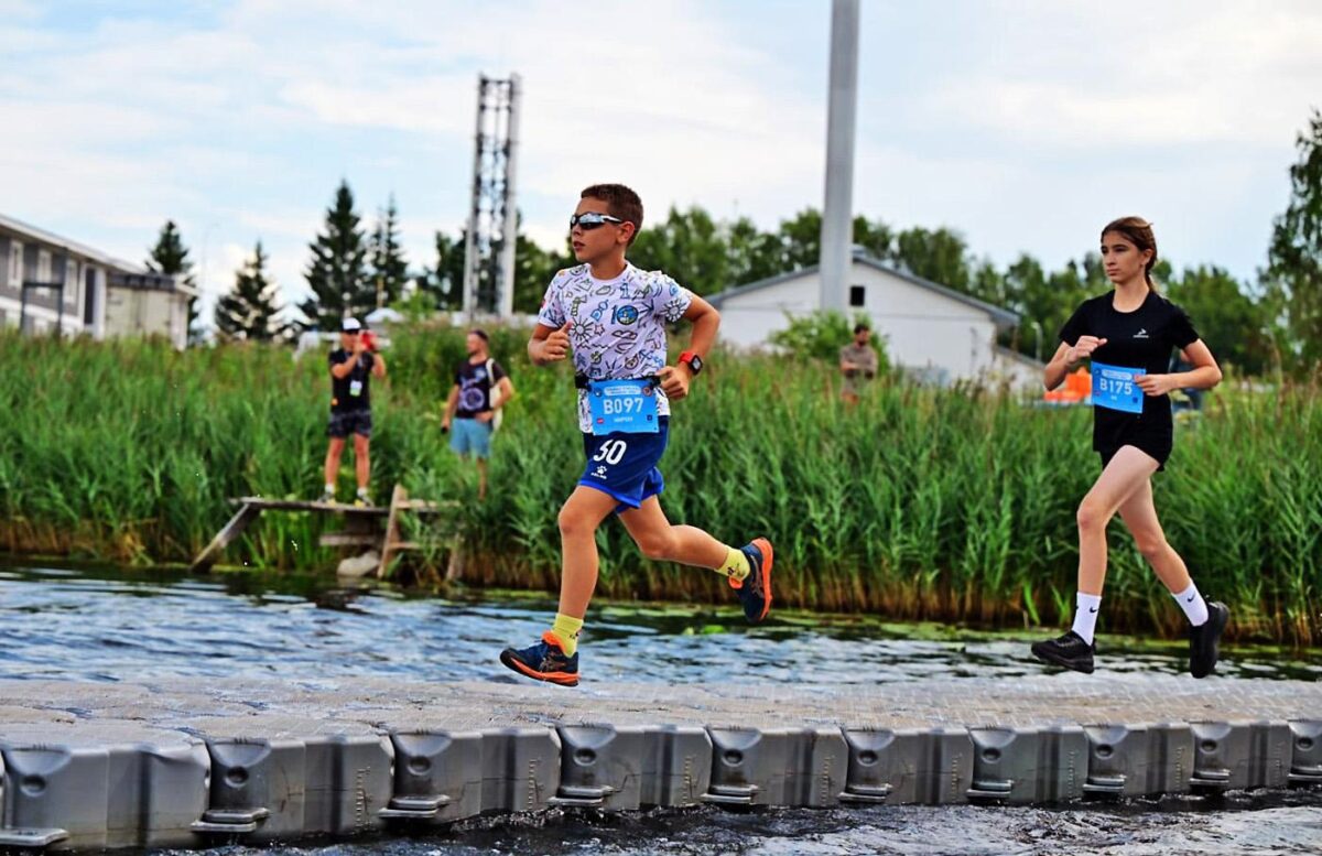 В забеге на 100 километров Михаил Бесов из Тверской области опередил 900 соперников