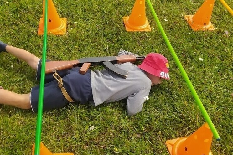 В Андреапольском округе школьники приняли участие в военно-спортивной игре «Зарница» В Андреапольском округе школьники приняли участие в военно-спортивной игре «Зарница»