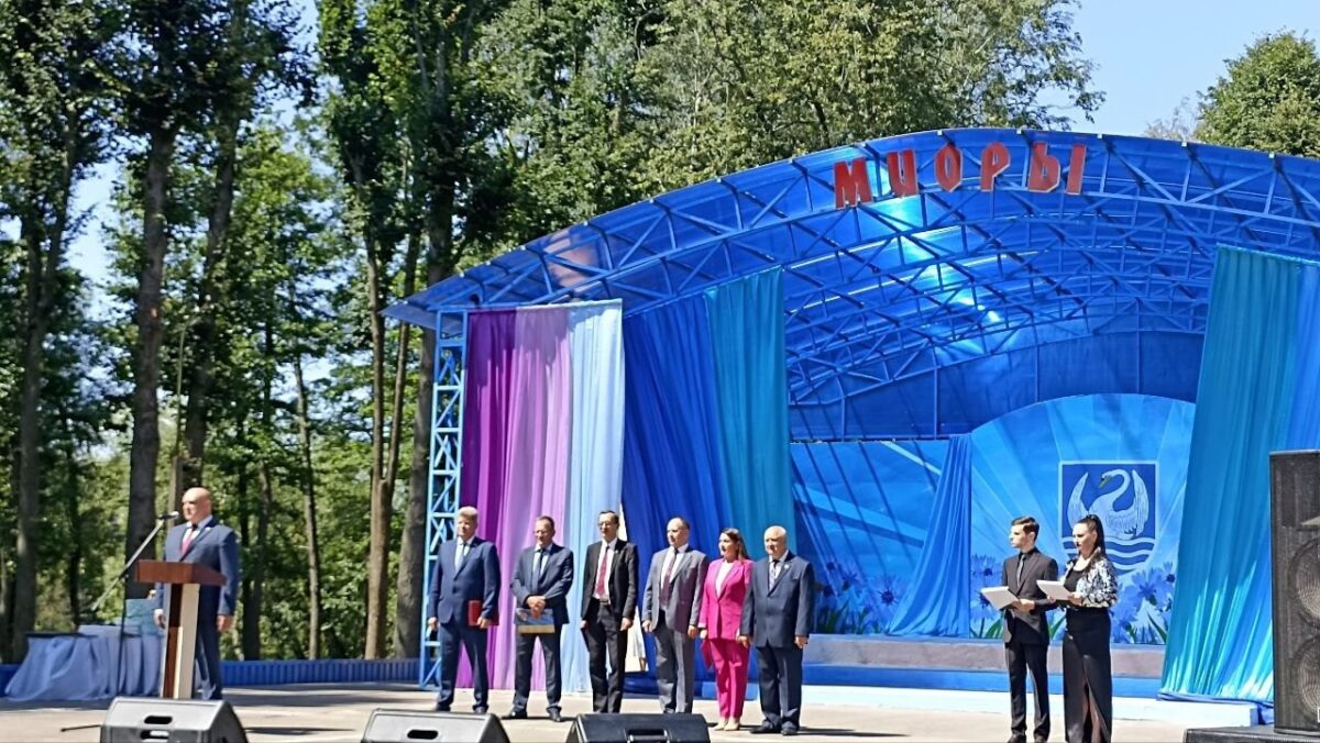 Глава Оленинского округа отправился в Белоруссию и обсудил планы по сотрудничеству