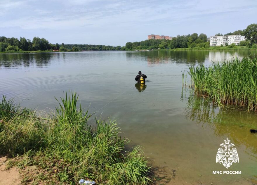 В Тверской области из реки достали тело утопленника В Тверской области из реки достали тело утопленника