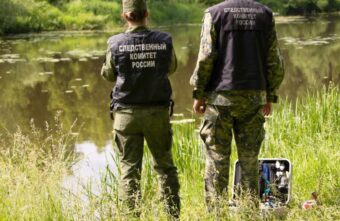 В Тверской области в реке нашли тело мужчины В Тверской области в реке нашли тело мужчины
