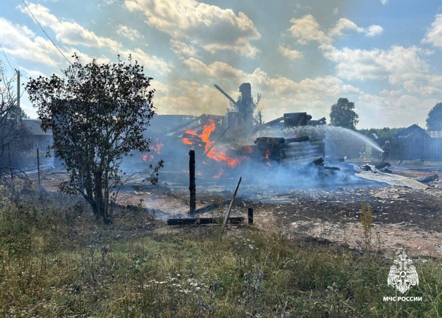 В Тверской области жилой дом сгорел дотла