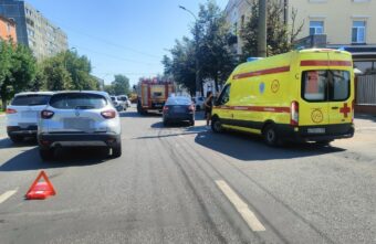 В Твери на Горького столкнулись четыре автомобиля, есть пострадавшие