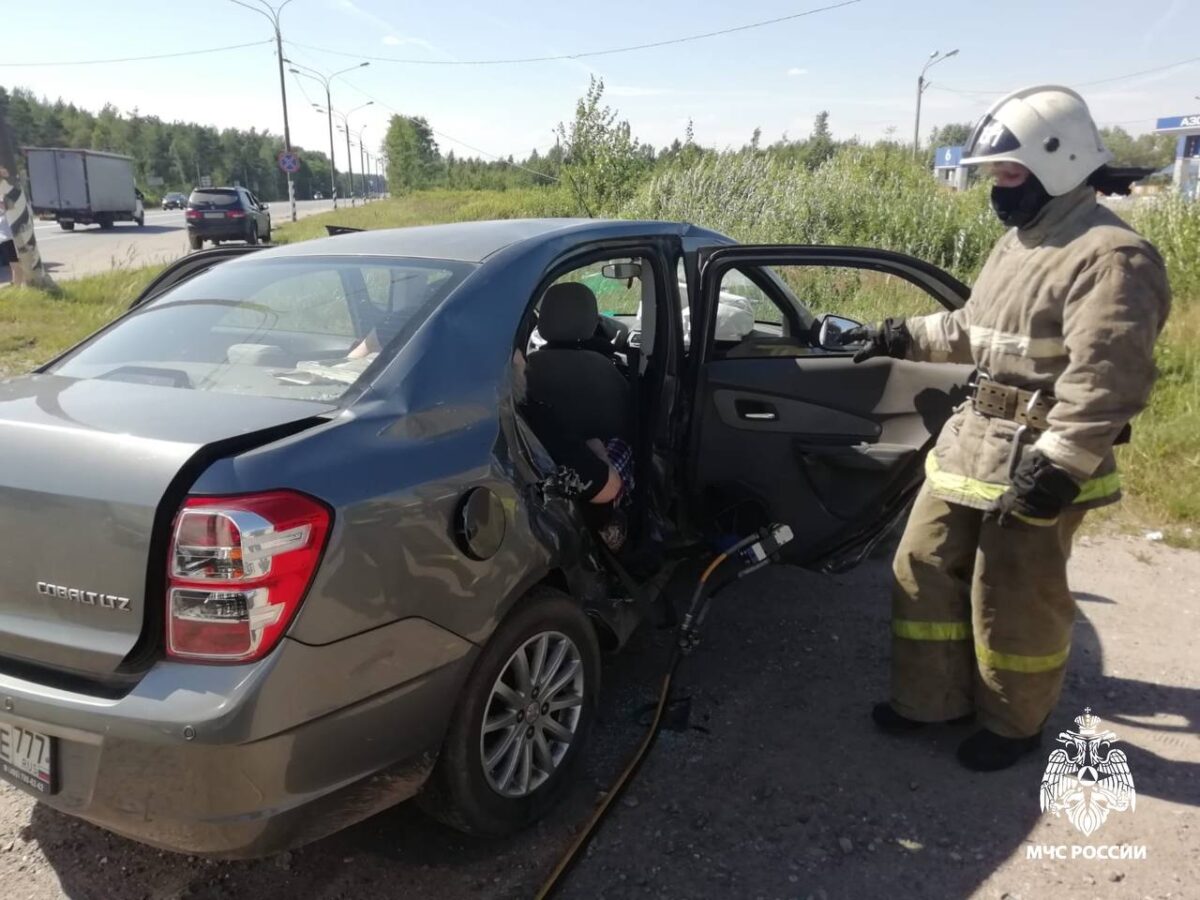 В Тверской области деблокировали 83-летнюю женщину, пострадавшую в ДТП |  ТОП Тверь новости