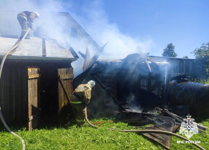 В Тверской области сгорела баня