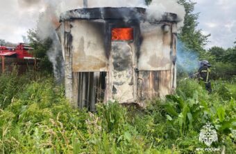 Пожарные ликвидировали возгорание хозпостройки под Тверью Пожарные ликвидировали возгорание хозпостройки под Тверью