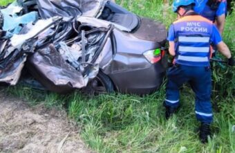 Грузовик и BMW: опубликовано видео смертельного ДТП в Тверской области Грузовик и BMW: опубликовано видео смертельного ДТП в Тверской области