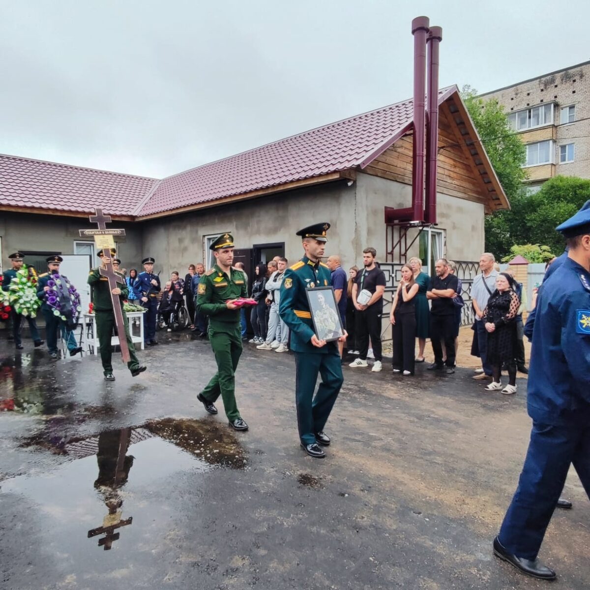 В Тверской области простились с погибшим в зоне СВО сержантом Леонидом Филатовым