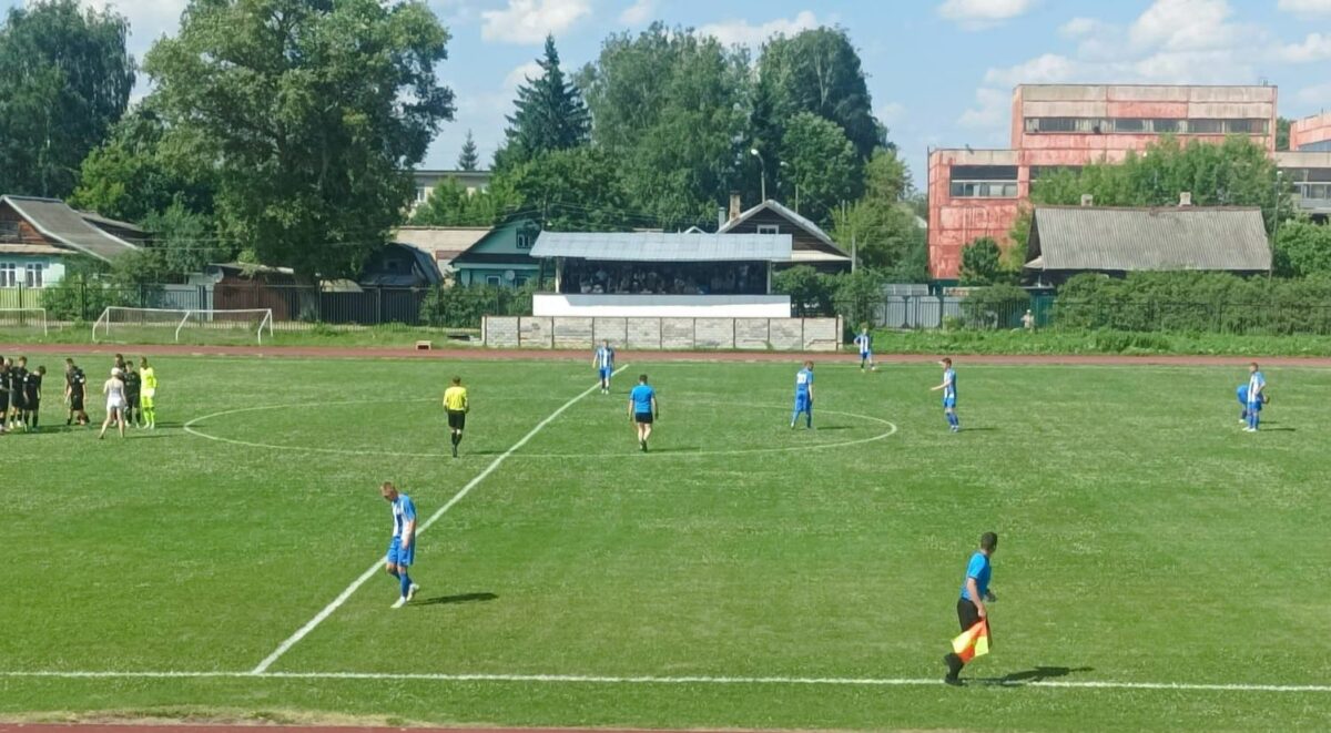 В Вышнем Волочке футболисты сражаются за награды чемпионата Тверской области