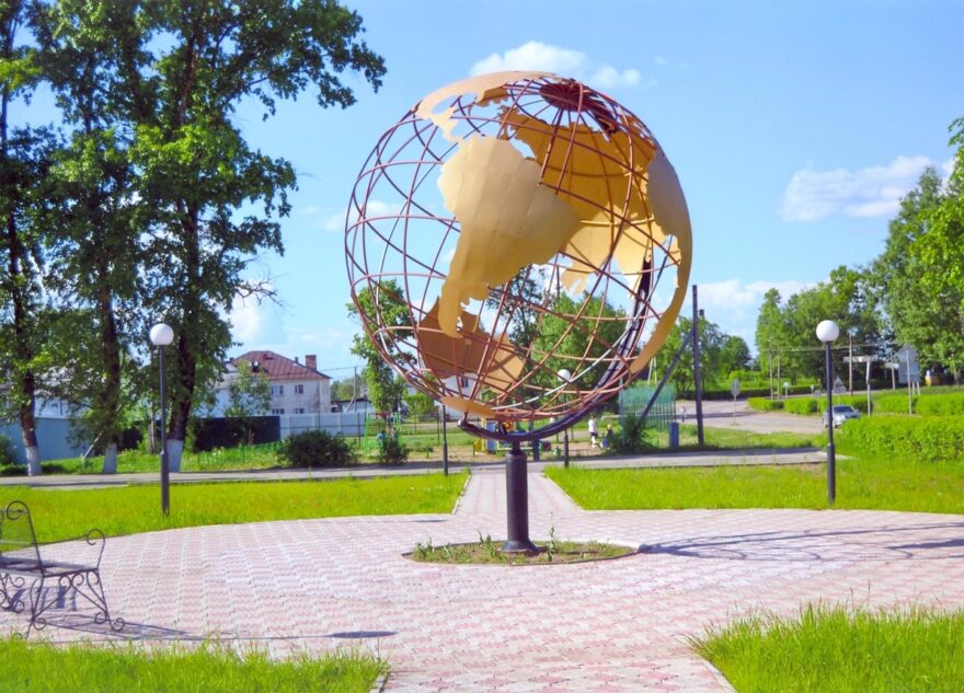 Игорь Руденя поздравил жителей Западнодвинского округа с Днем муниципального образования и Днем города