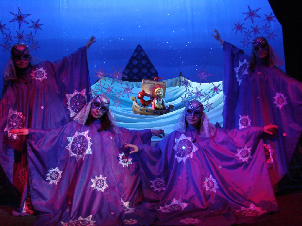 Игорь Руденя поздравил коллектив и руководство Тверского театра кукол с 80-летним юбилеем учреждения