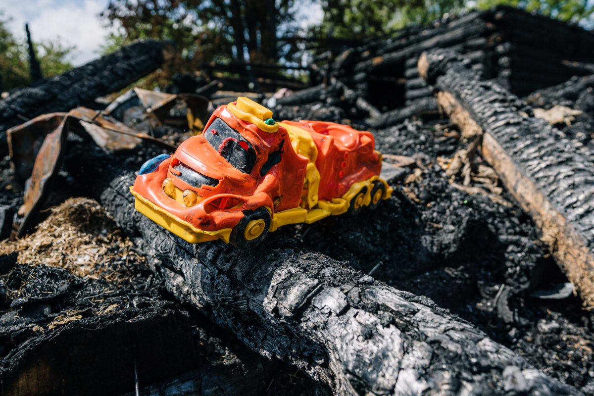 В Тверской области сгорел дом, в котором жила многодетная семья