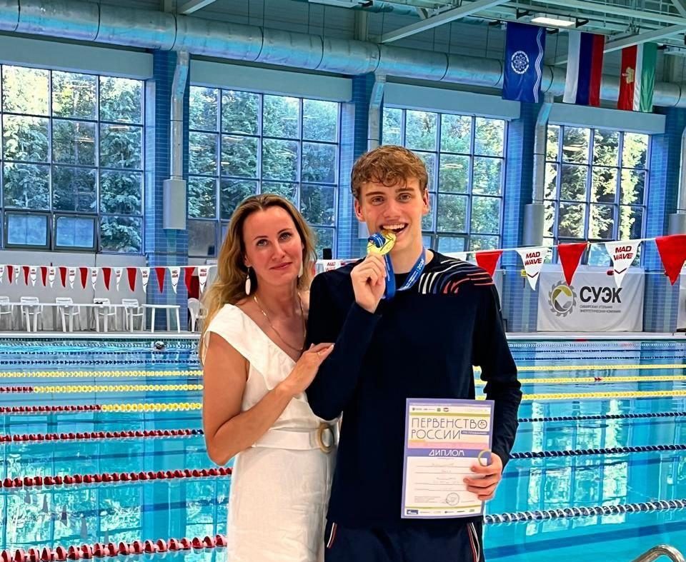 Спортсмен из Тверской области завоевал три медали на первенстве России по плаванию