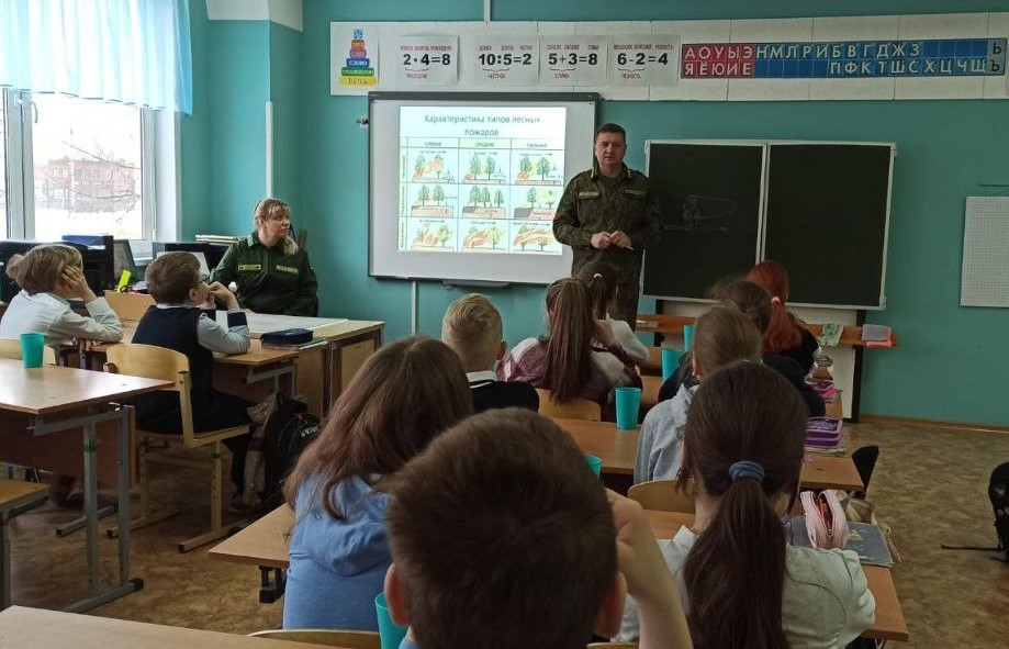 Жителям Тверской области напоминают о соблюдении правил пожарной безопасности в лесах