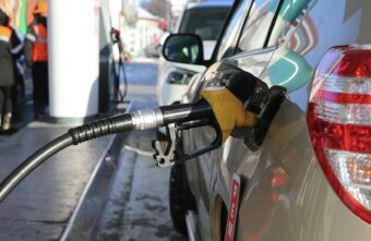 Автомобили со скрытыми номерами могут перестать обслуживать на АЗС Автомобили со скрытыми номерами могут перестать обслуживать на АЗС