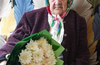 Игорь Руденя поздравил с днём рождения участницу ВОВ Веру Фёдоровну Савичеву со 101-летием