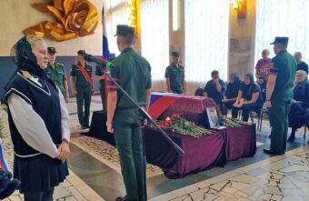 В Тверской области простились с бойцом Максимом Колесниковым В Тверской области простились с бойцом Максимом Колесниковым