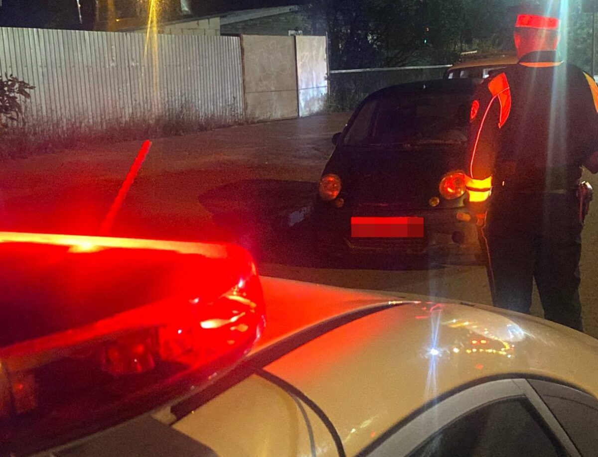 16-летний подросток под наркотиками разъезжал по Твери на машине