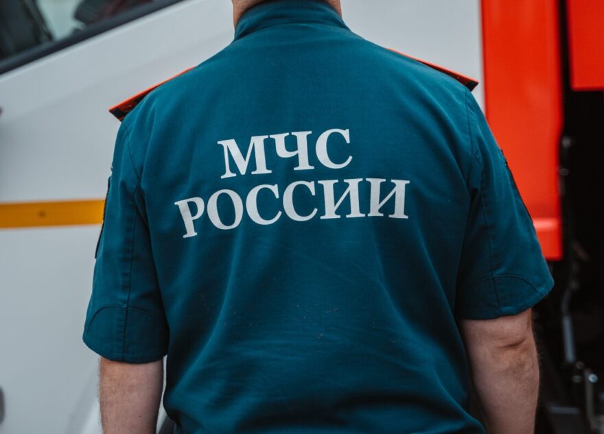 В Твери на ходу вспыхнул автомобиль