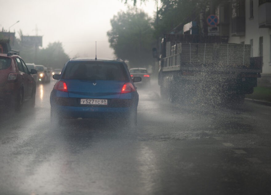 В ближайшие два часа Тверскую область накроют гроза с градом