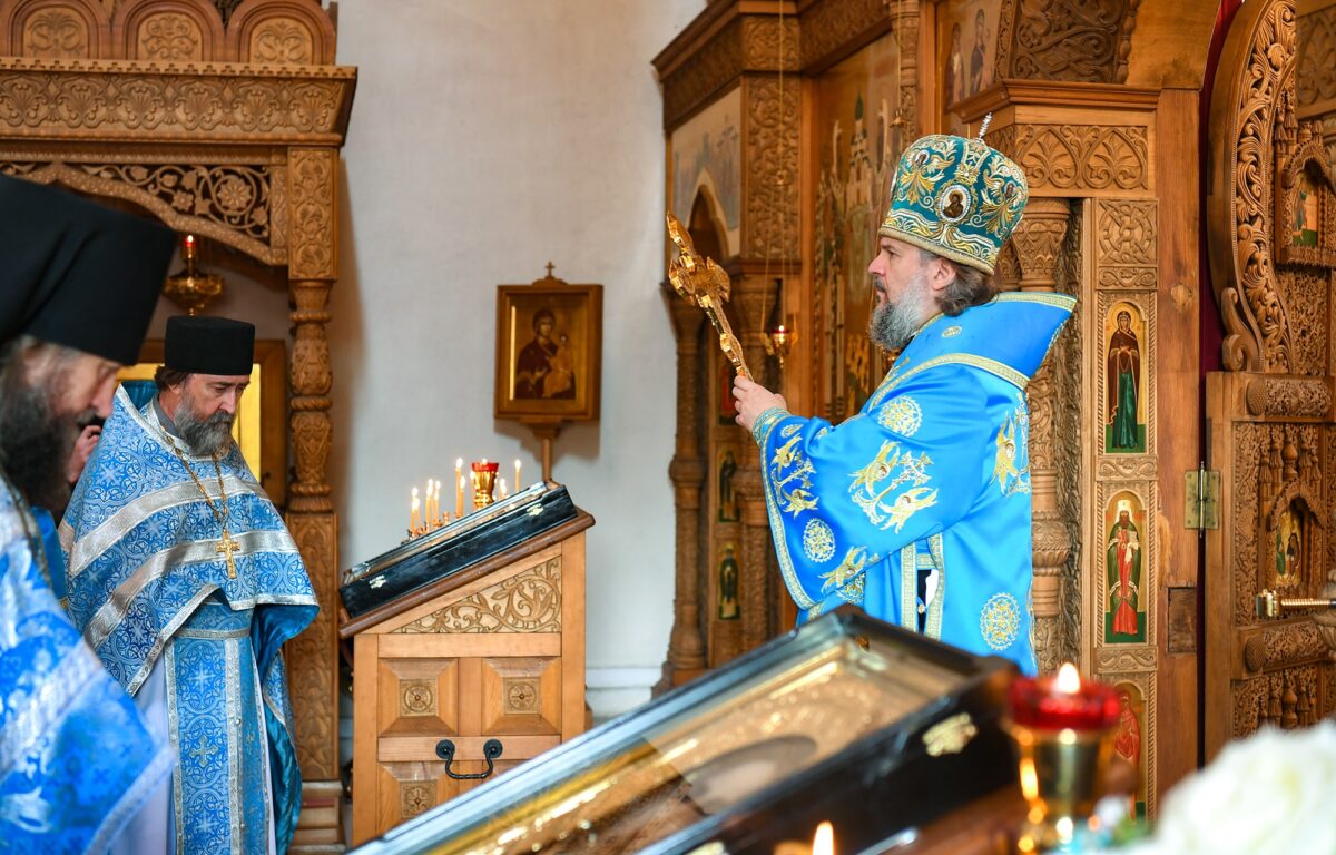 Игорь Руденя и Виктор Христенко поздравили старицких первоклассников с предстоящим началом учебного года