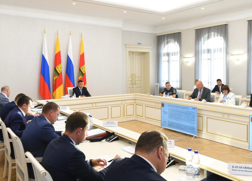Игорь Руденя провёл заседание Президиума Правительства Тверской области Игорь Руденя провёл заседание Президиума Правительства Тверской области