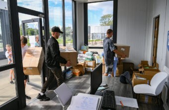 «Тверская область – Курску»: жители Верхневолжья собрали около 3 тонн вещей для отправки гуманитарного груза в Курскую область «Тверская область – Курску»: жители Верхневолжья собрали около 3 тонн вещей для отправки гуманитарного груза в Курскую область