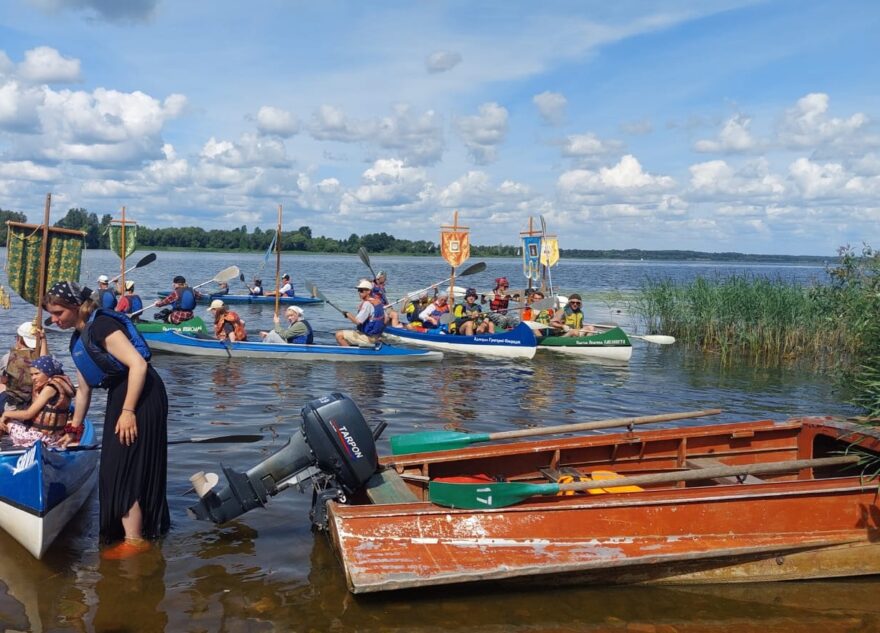 В Калязине завершился детский крестный ход по реке Нерль