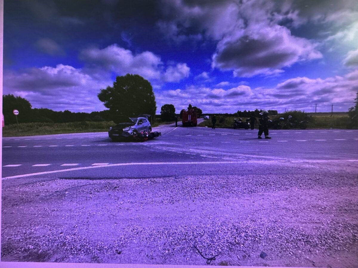 Мотоциклист попал в больницу после ДТП в Тверской области