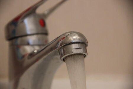 Многим жителям Твери еще долго придется жить без горячей воды Многим жителям Твери еще долго придется жить без горячей воды