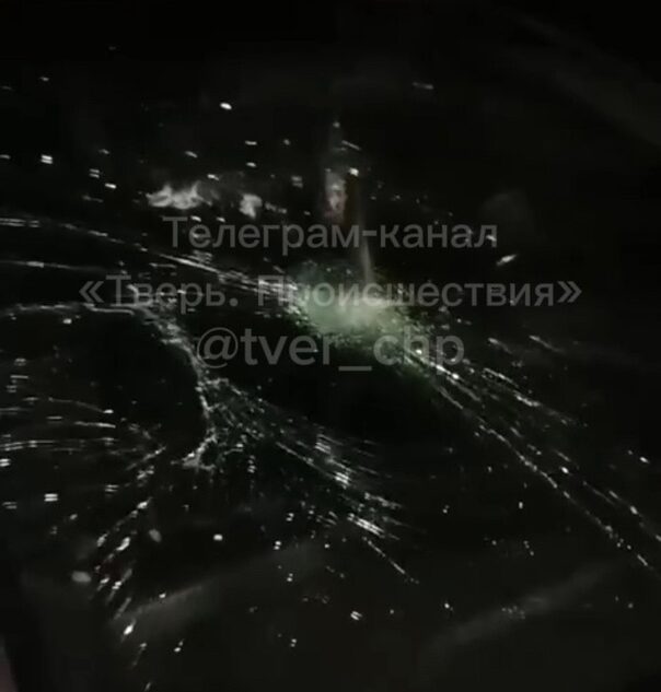 В Твери ищут неизвестных, разбивших автомобиль в Заволжском районе В Твери ищут неизвестных, разбивших автомобиль в Заволжском районе