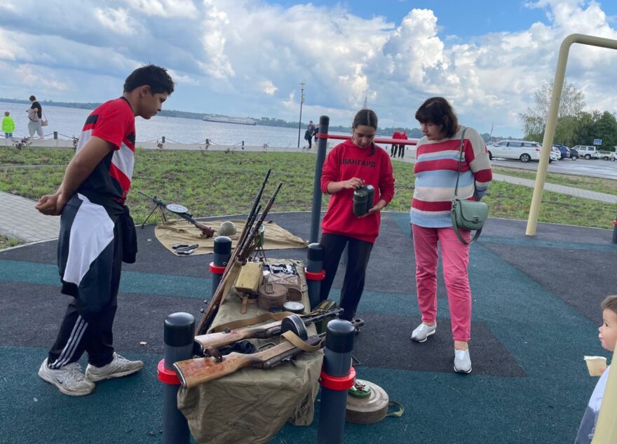 Московские школьники плывут через Тверскую область по пути Афанасия Никитина