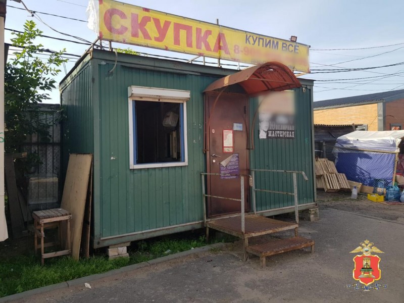 В Тверской области ранее судимый молодой человек обокрал ювелирную мастерскую