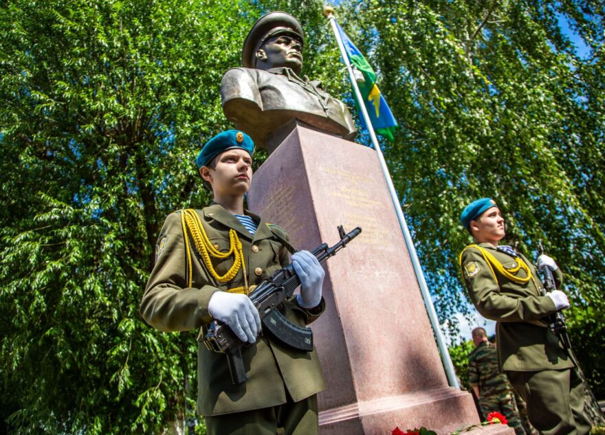 Стала известна праздничная программа на День ВДВ в Твери