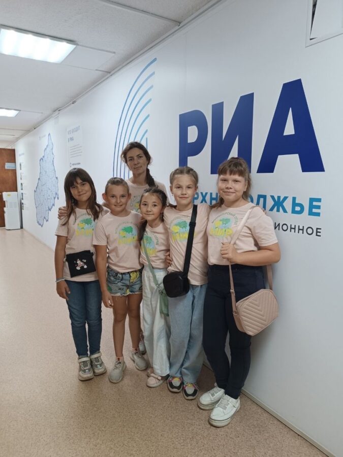 В Тверской области дети приносят письма в поддержку военнослужащих и курян