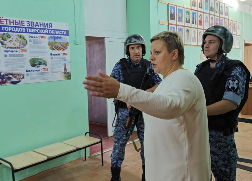 В Тверской области отработали освобождение школьников от террористов
