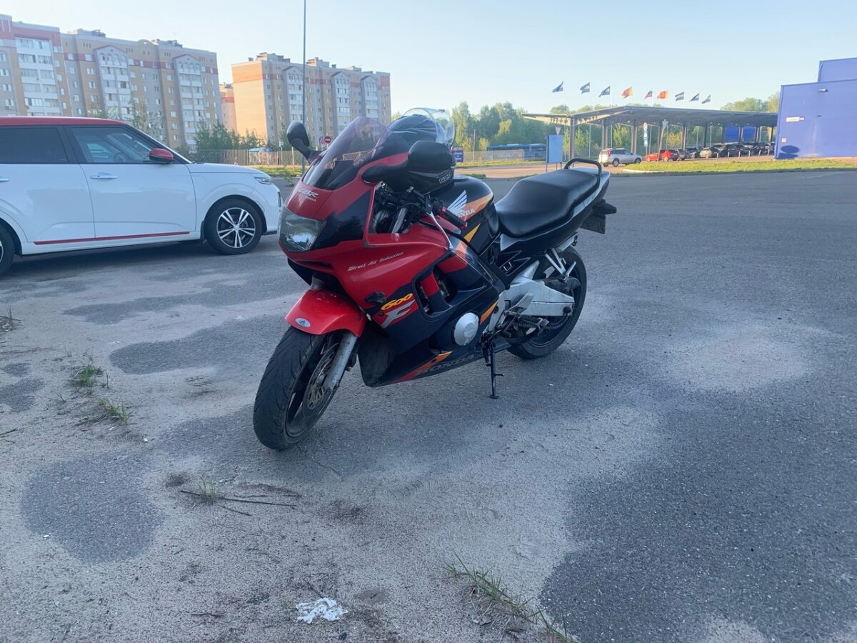 Жителей Твери просят помочь с поиском угнанного мотоцикла