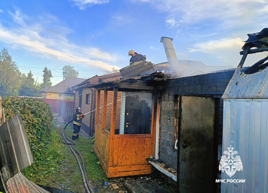 В Тверской области сгорел жилой дом