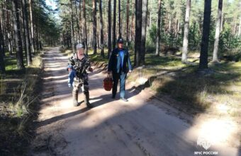 В Тверской области спасатели помогли потерявшемуся грибнику В Тверской области спасатели помогли потерявшемуся грибнику