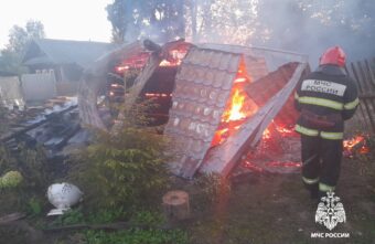 В Тверской области полностью сгорела баня В Тверской области полностью сгорела баня