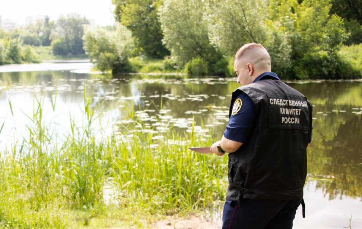В Тверской области выясняют обстоятельства гибели мужчины, тело которого нашли в реке