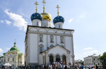 В Твери по инициативе Игоря Рудени стартовала акция «Семьям Верхневолжья – урожай от сердца» В Твери по инициативе Игоря Рудени стартовала акция «Семьям Верхневолжья – урожай от сердца»